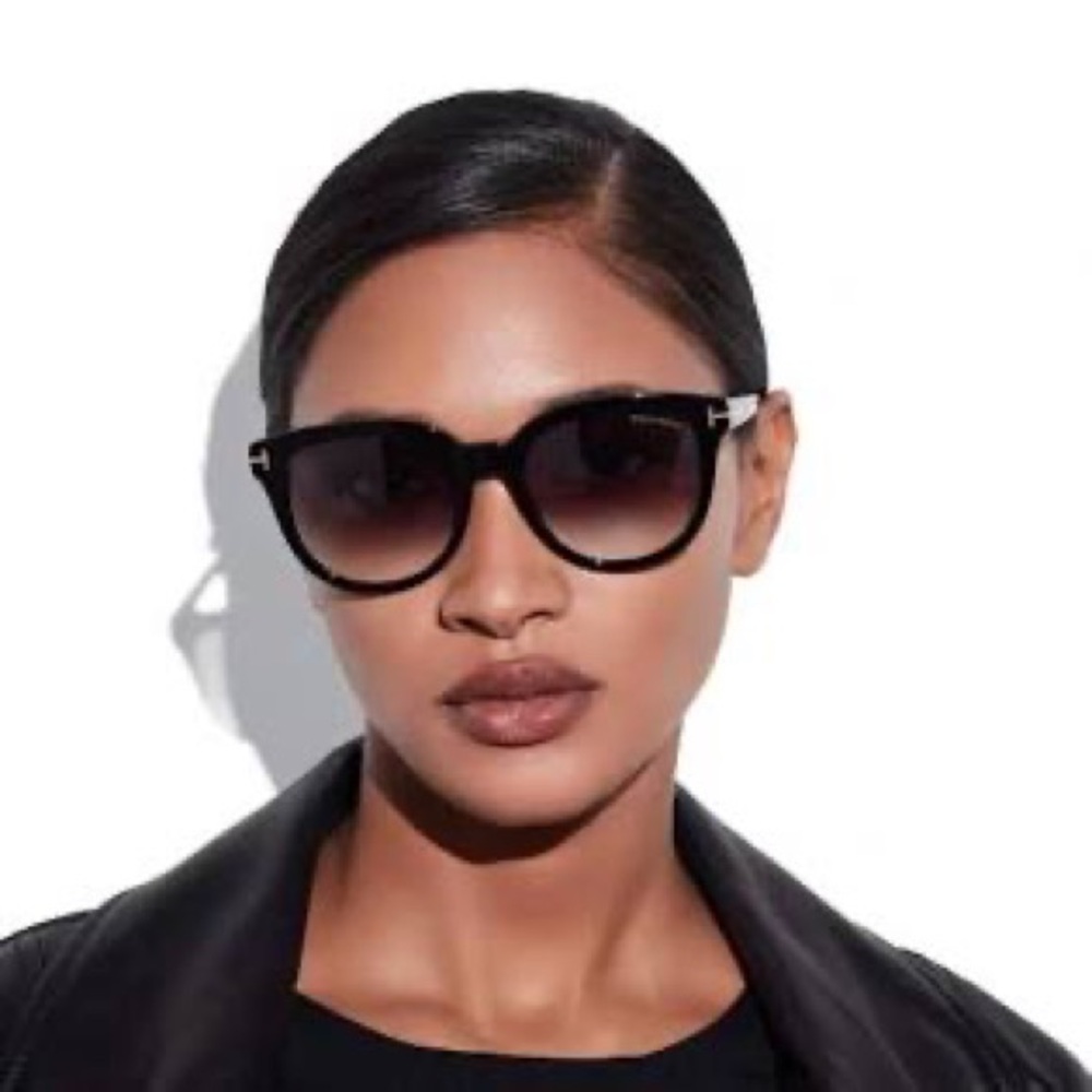 ❌ SOLD ❌ NWT Authentic TOM FORD TF914 01B WOMEN’S SUNGLASSES - Black